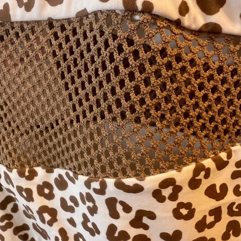 Girls Leopard Print One-Piece Swimsuit in Cream and Brown Size 6   11”PTP NEW - Picture 6 of 9